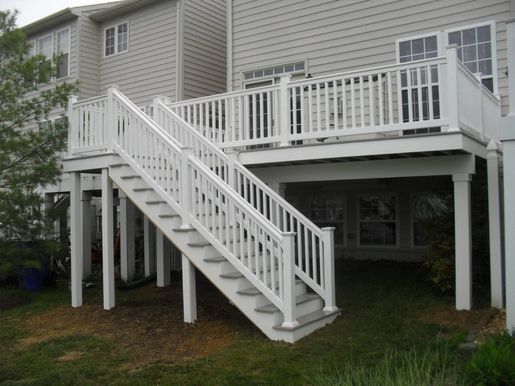 Azek Decking with Vinyl Rails- Pressure Washing Frederick MD